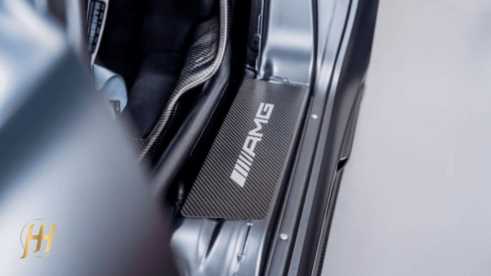 2 Mercedes-Benz SLS GT3 AMG - 1000x563 - 01