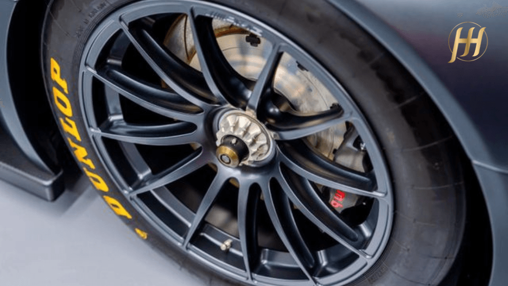 2 Mercedes-Benz SLS GT3 AMG - 1000x563 - 14