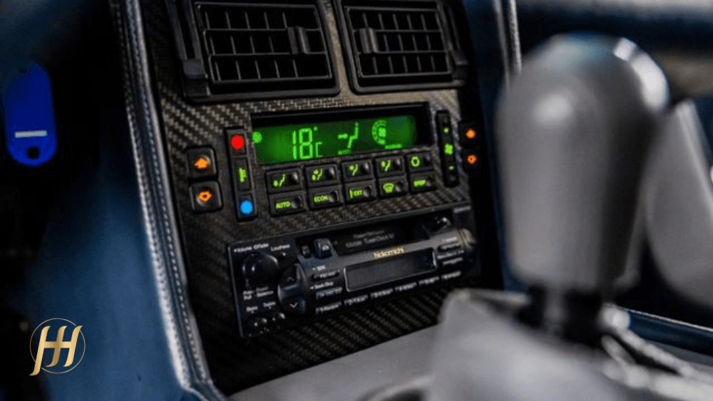 Bugatti EB 110 GT - 1000x563 - 18