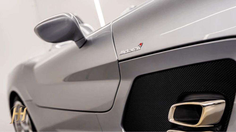 Mercedes-Benz McLaren Stirling Moss - 1000x563 - 03