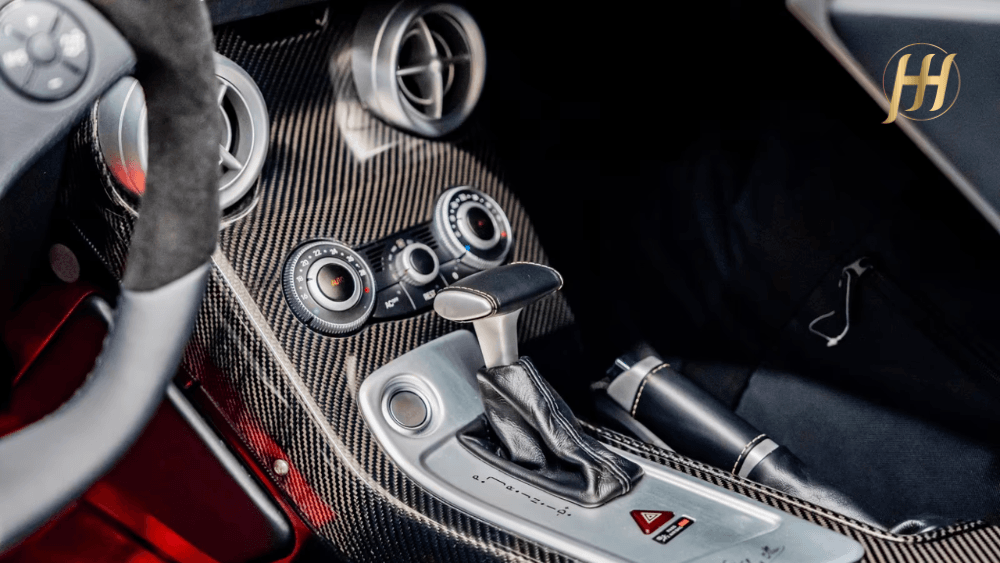 Mercedes-Benz McLaren Stirling Moss - 1000x563 - 11