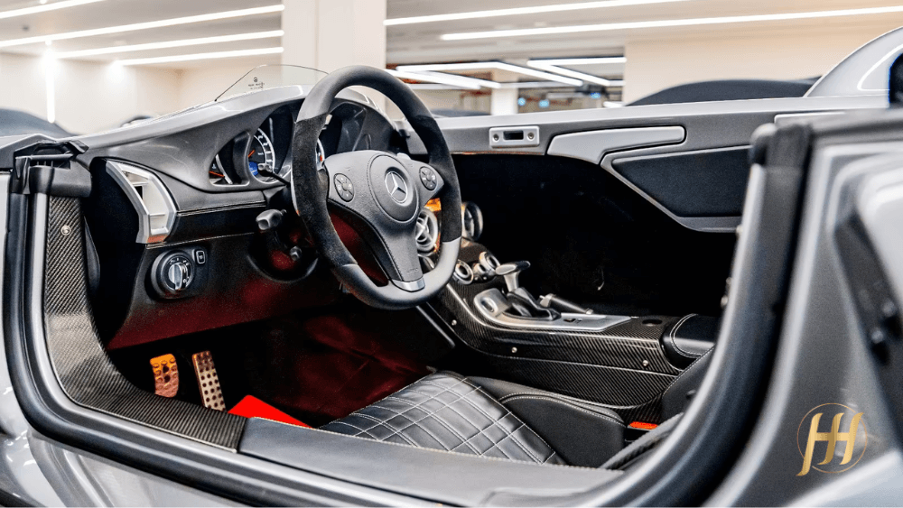 Mercedes-Benz McLaren Stirling Moss - 1000x563 - 25