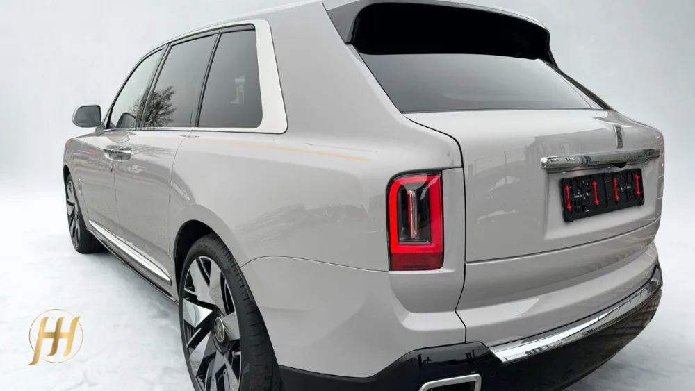 rr CULLINAN 26 - 1000x563 - 03