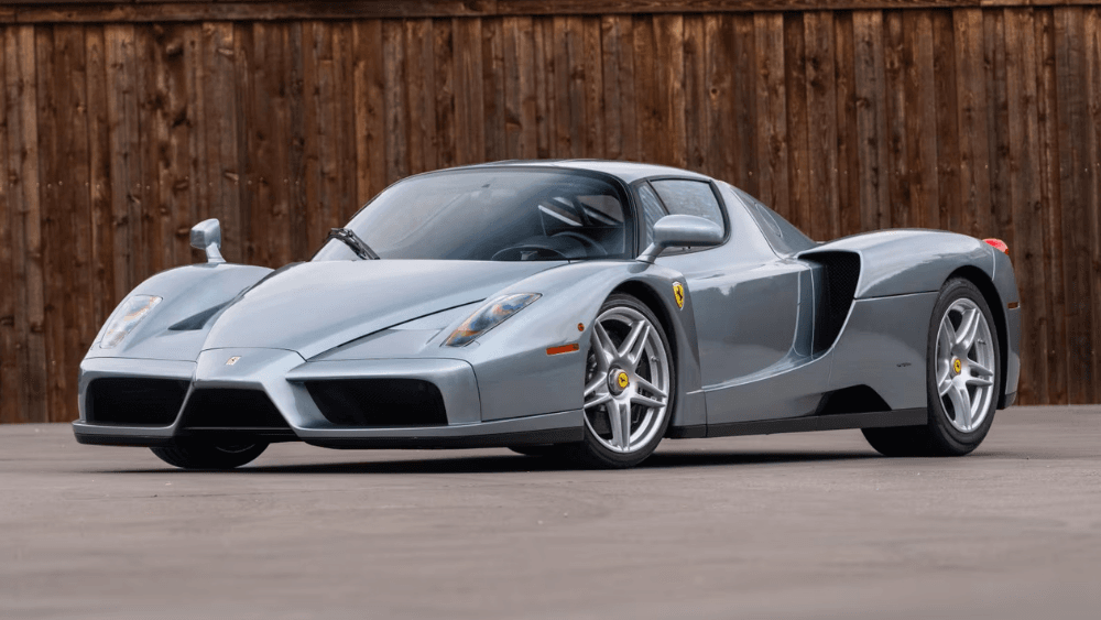 enzo 2004 - 1000x563 - 02